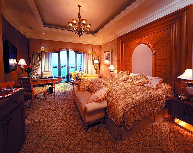 Файл:Emirates Palace Diamond Grand Room.jpg